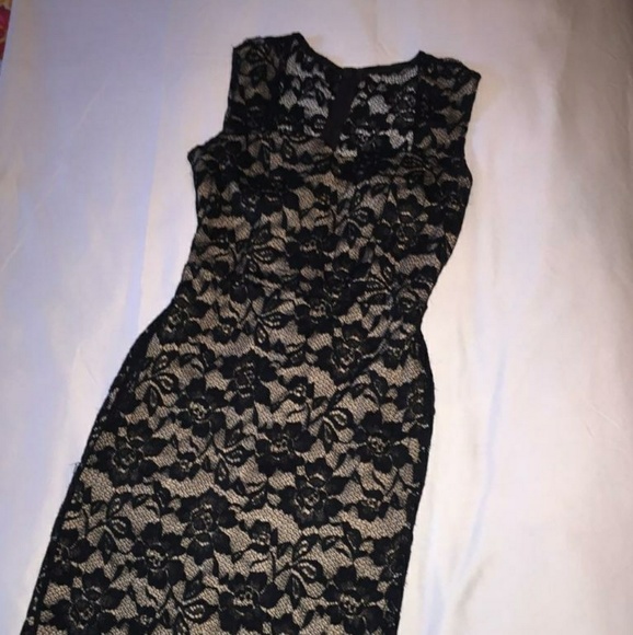 Black lace & beige dress - Picture 8 of 8